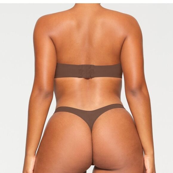 SKIMS‎ Fits Everybody STRAPLESS BRA Jasper Nwt in packaging - Picture 4 of 8